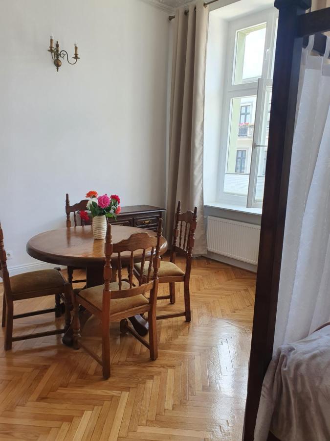 Prestige Aparthotel Piotrkowska 82 - Wyjatkowy Widok Na Deptak Łódź Esterno foto
