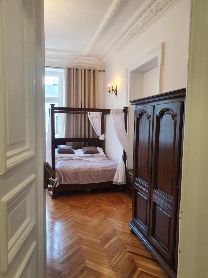 Prestige Aparthotel Piotrkowska 82 - Wyjatkowy Widok Na Deptak Łódź Esterno foto