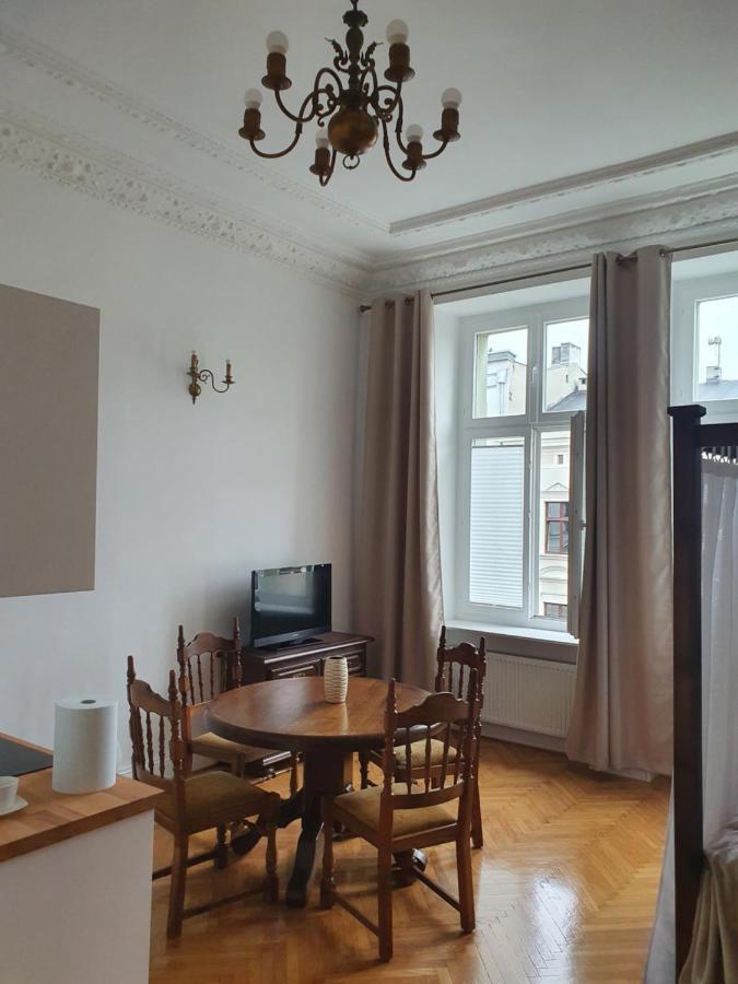 Prestige Aparthotel Piotrkowska 82 - Wyjatkowy Widok Na Deptak Łódź Esterno foto